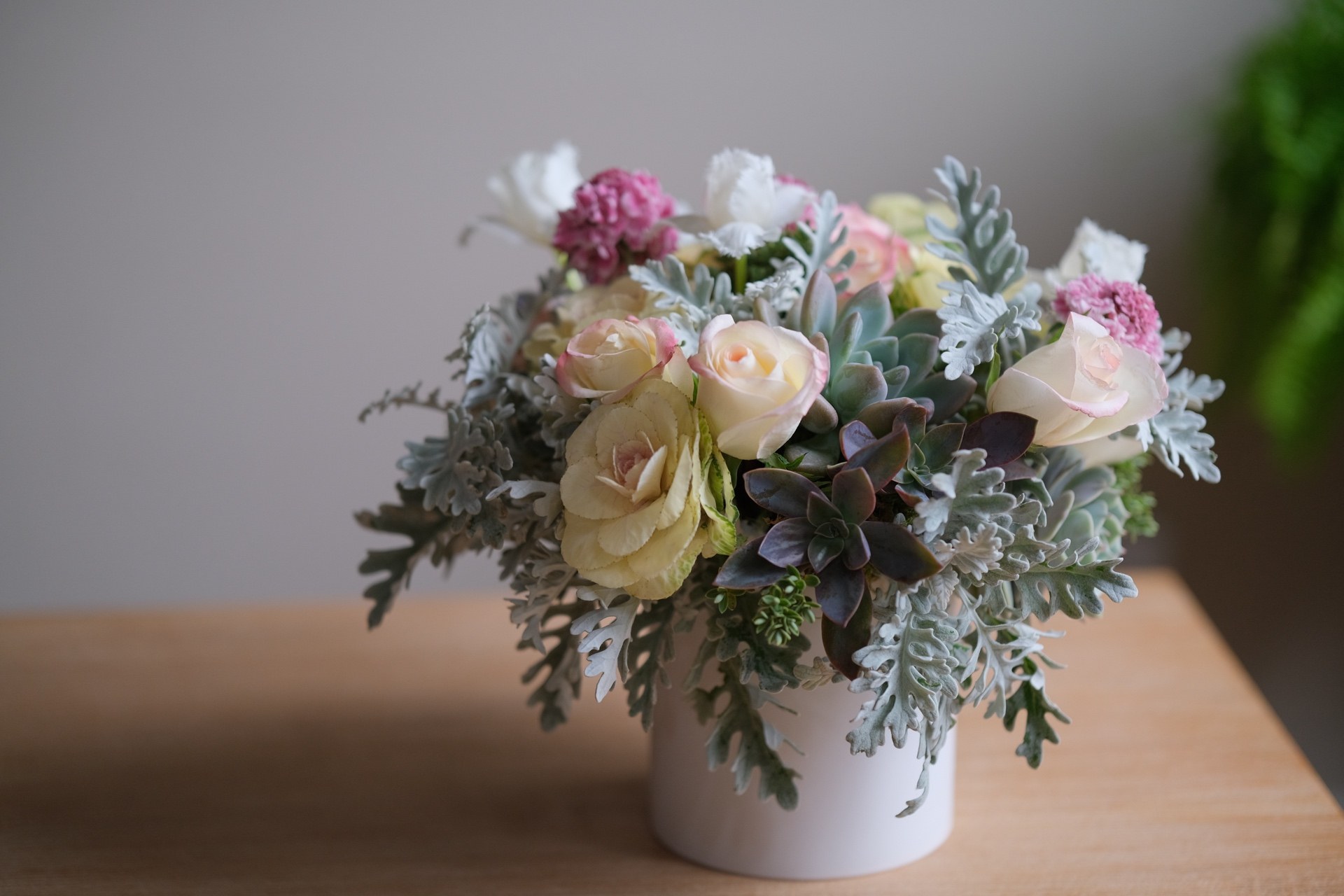 Rose & succulent arrangement