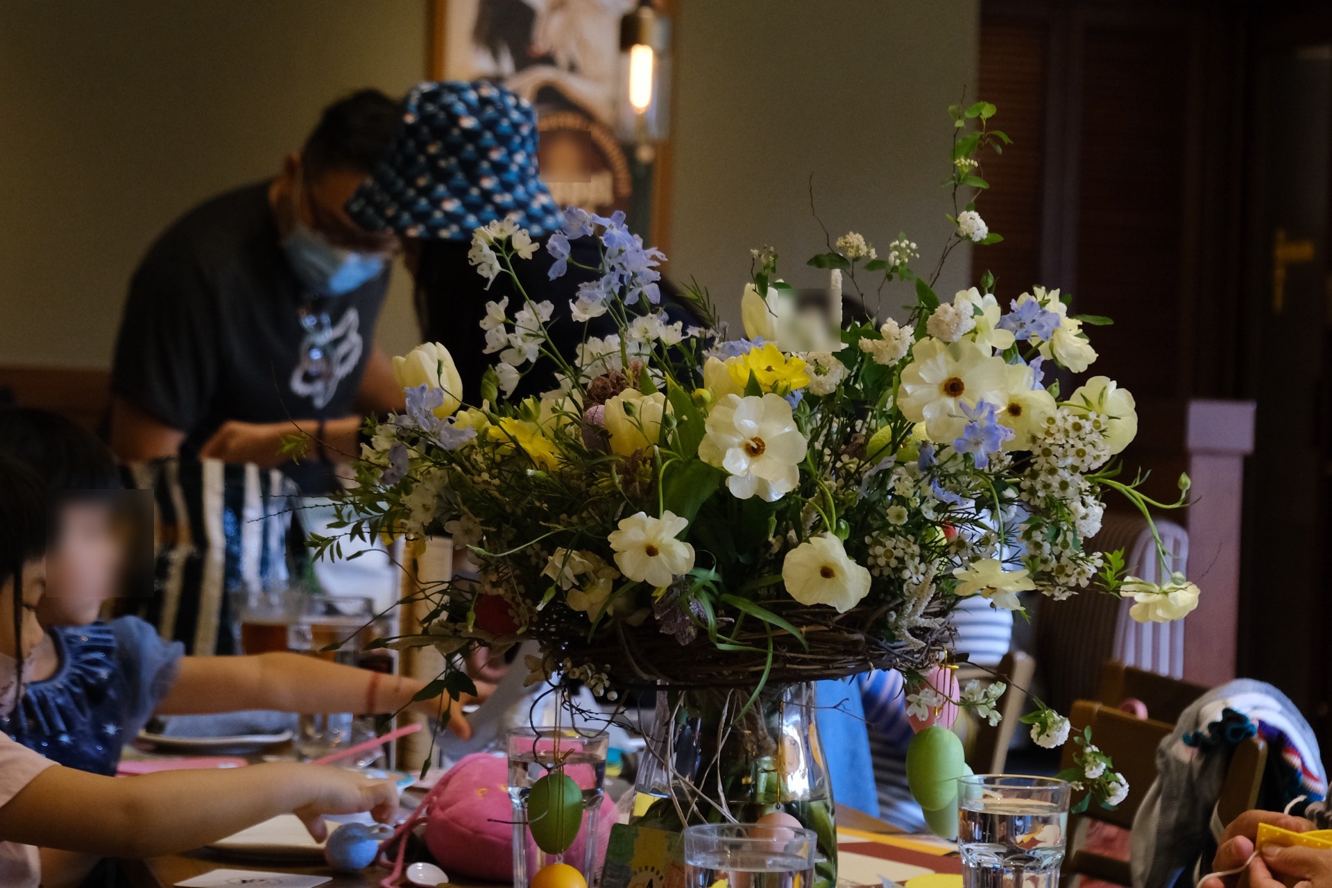 Workshop table florals